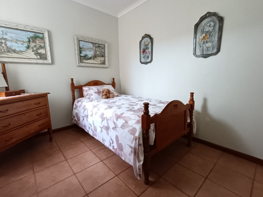 3 Bedroom Property for Sale in Jeffreys Bay Central Eastern Cape